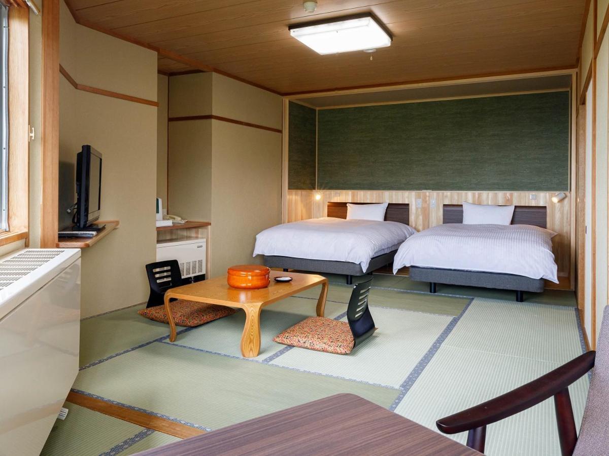 Hotel Iwasuge Yamanouchi  Exterior photo