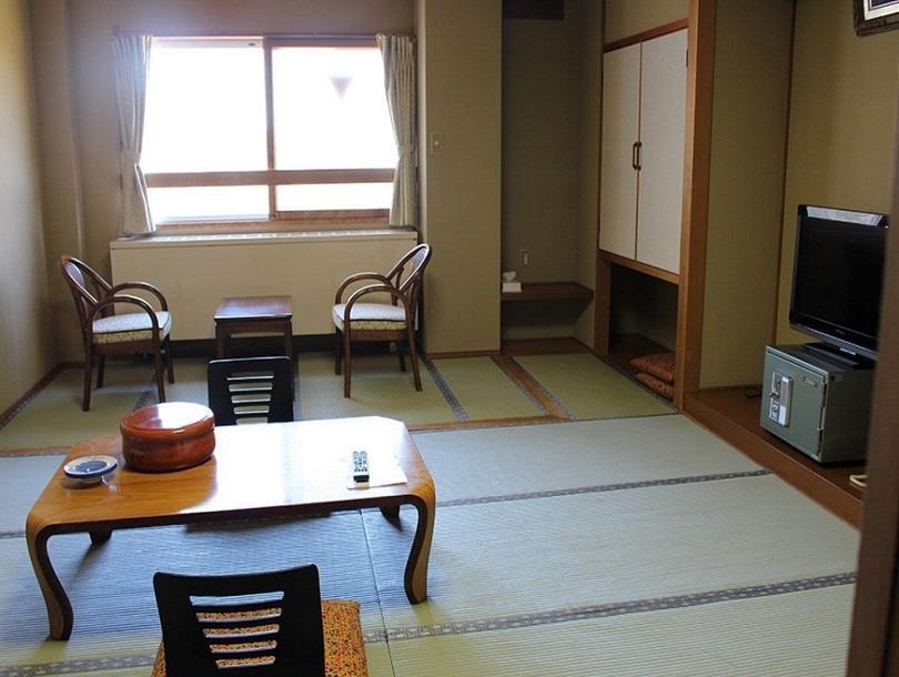 Hotel Iwasuge Yamanouchi  Exterior photo